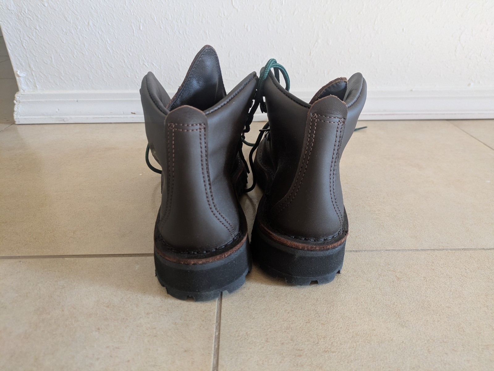 Womens Danner Mountain Light II (30800), size 8 M