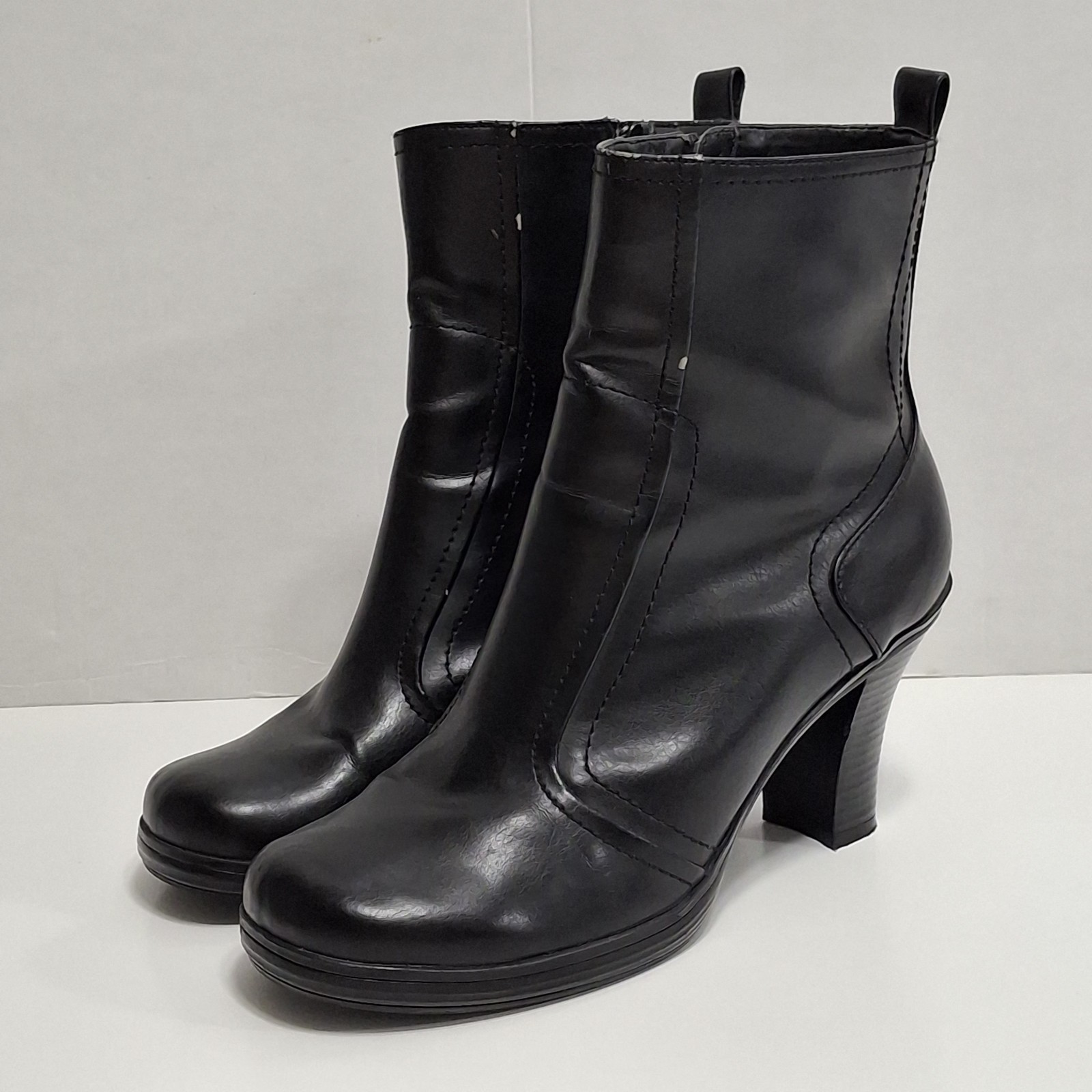 Vintage Black Faux Leather MUDD Heeled Boots Zip Y2K Plaid Lined Chunky Size 9M