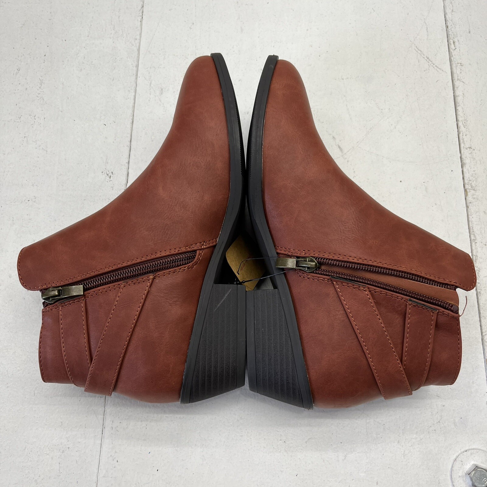 Vepose Red Faux Leather Ankle Zip Boots Booties Women’s Size 7.5 NEW