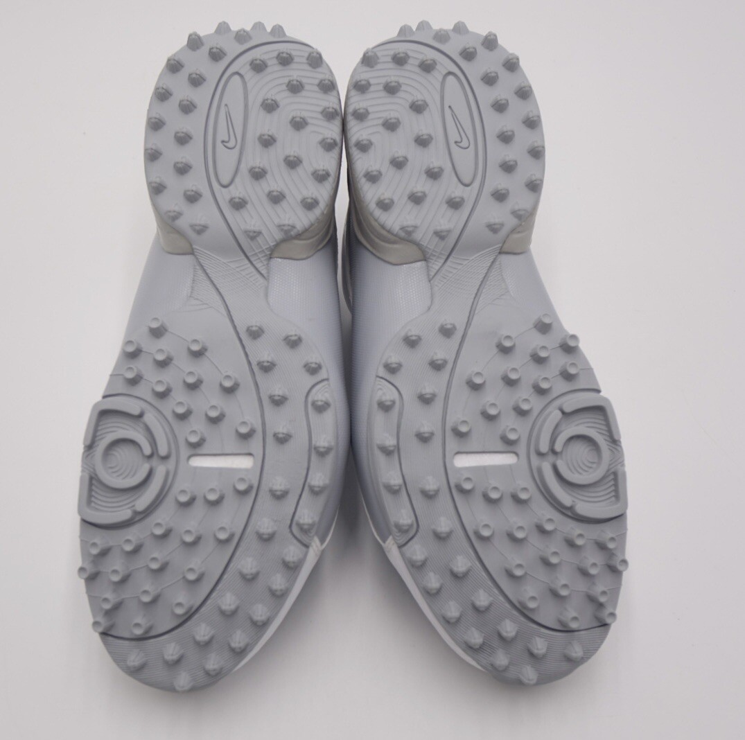 Size 7.5 – Nike SpeedLax 5 lacrosse turf cleat Women’s