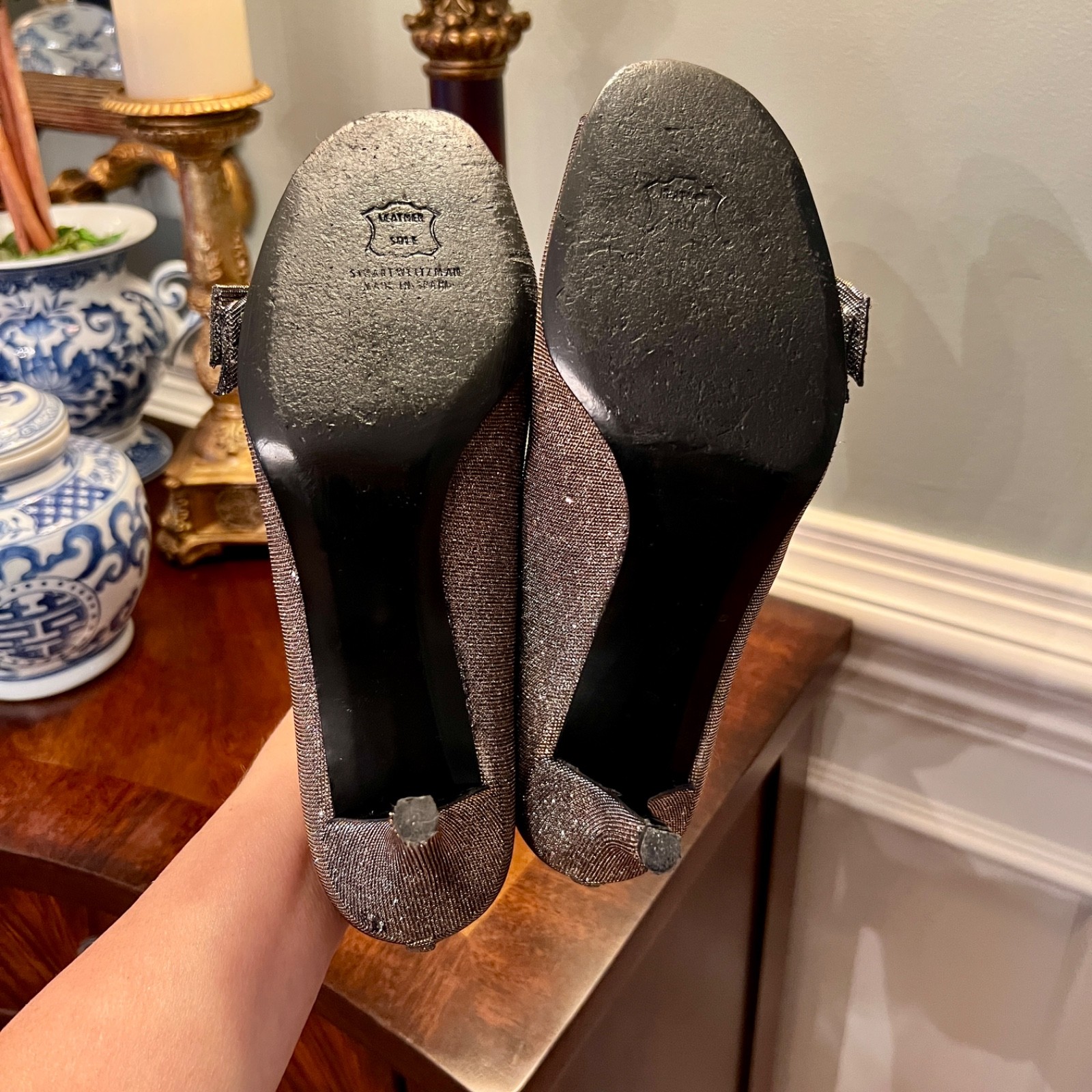 EUC Stuart Weitzman Silver Bronze Pyrite Nocturn Bowover Open Toe Pump Heels 9 M