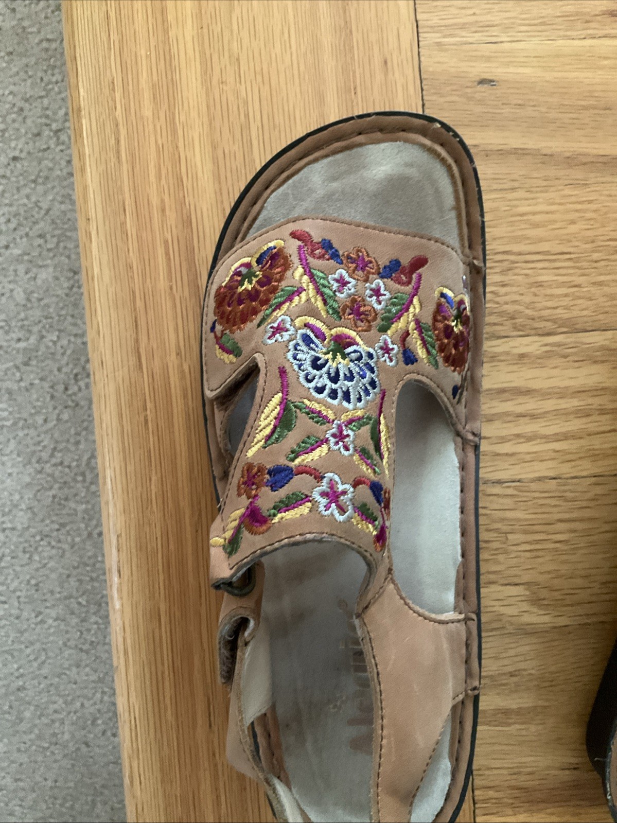 Alegria Tan Leather Floral Embroidery Comfort Slingback Sandal Women’s 7