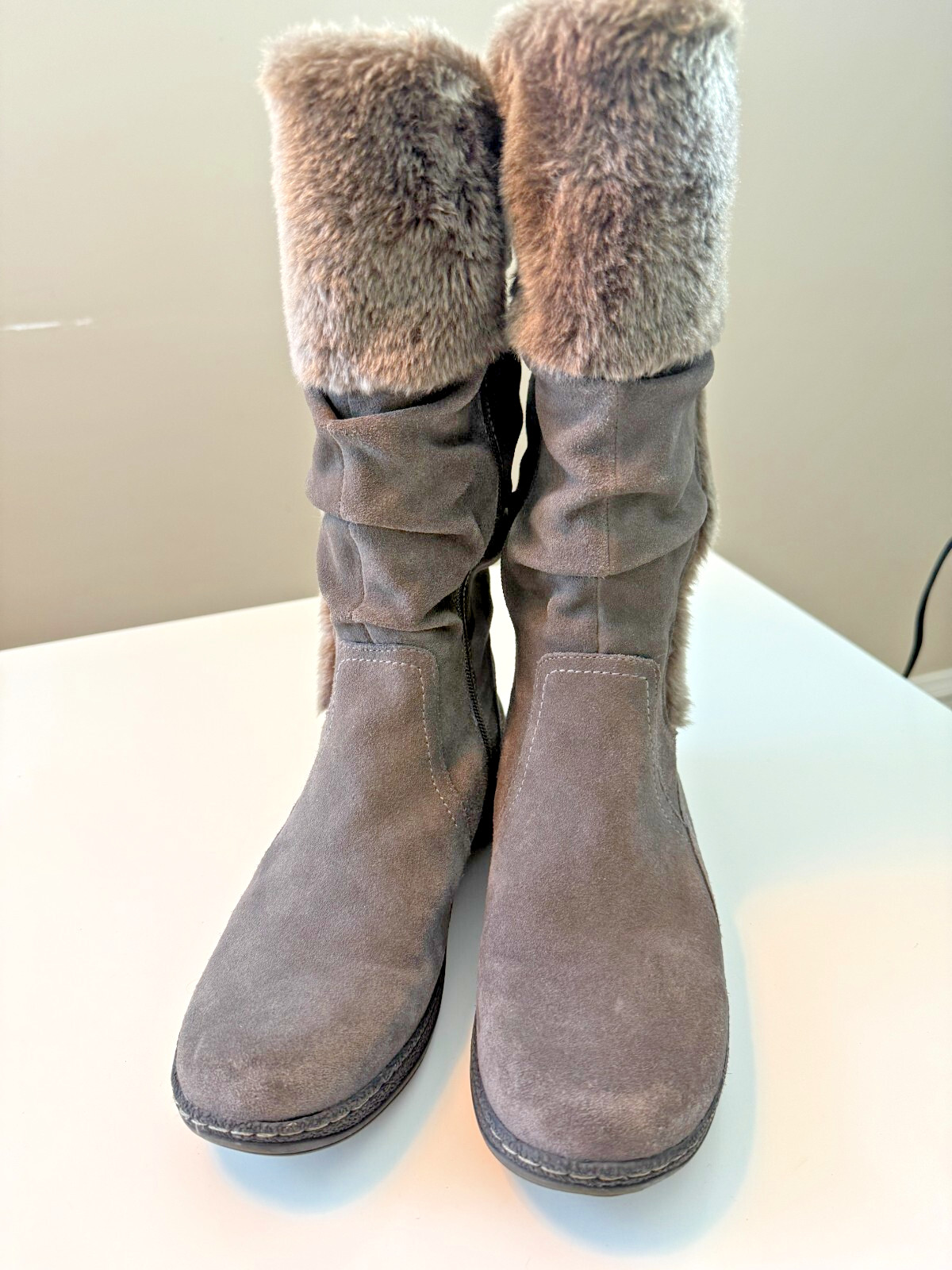 Naturalizer Women’s Brownish Gray Suede Faux Fur Lined Winter Boot Size 9