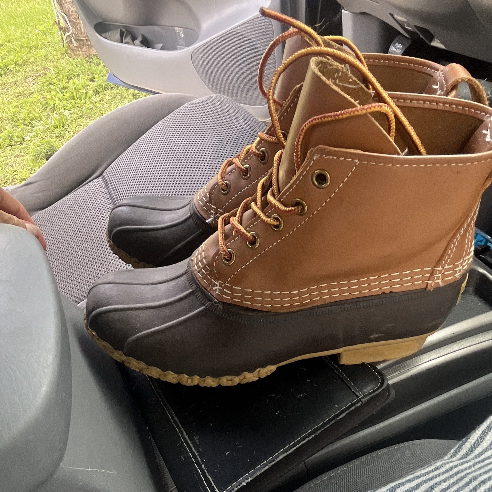 L.L. Bean Women’s Size 7M Waterproof Leather/Rubber Lace-Up Duck Boots Brown