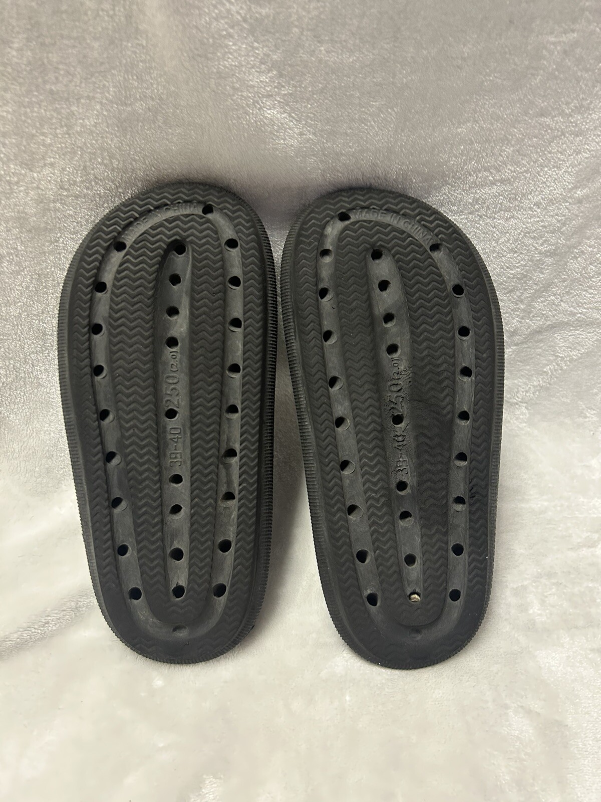 Black Women 4-4.5 Men 3-4 Non Slip Quick Drying Ultra Cushion Slides Sandals