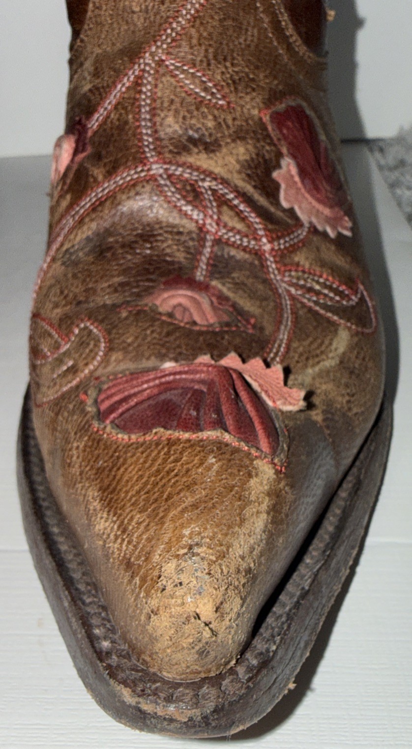 Old Gringo, Abby Rose Embroidered Red/Pink Flower Western Snip Toe Boots Sz 6B