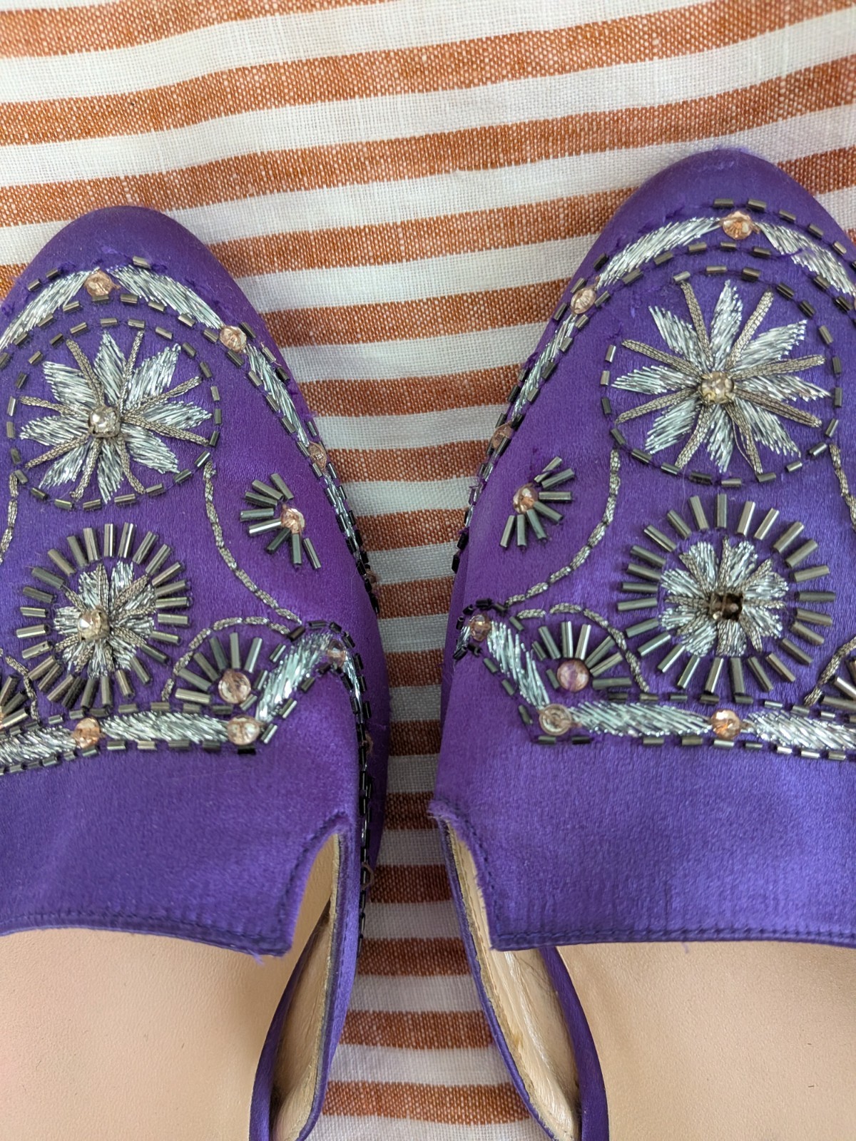 Oscar De La Renta Purple Satin Mules Slides EU 39 (US 8.5)
