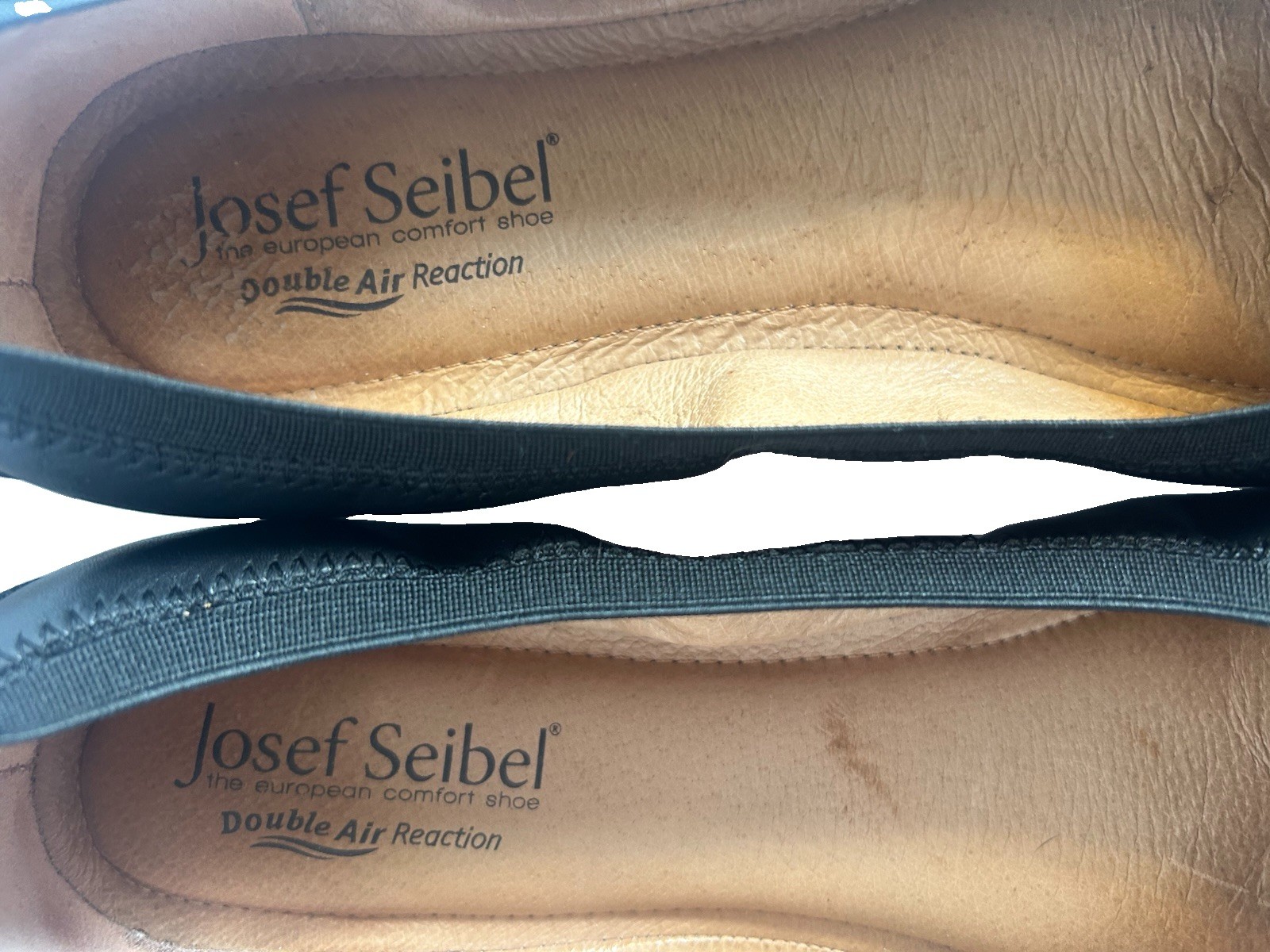 Josef Seibel (US 9/9.5, EU 40) Pippa 07 Black Leather Patent Cap Toe Ballet Flat