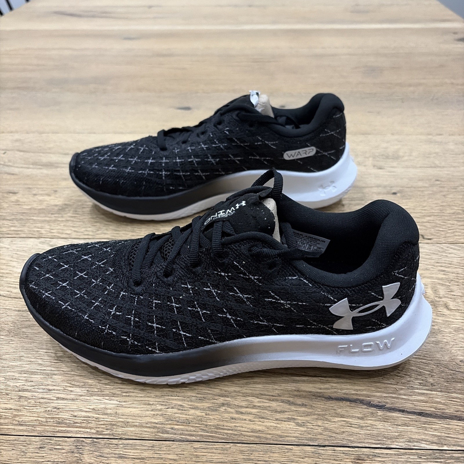 Size 9 Women Under Armour Flow Velociti Wind 2 3024911-003 Black Running Shoes