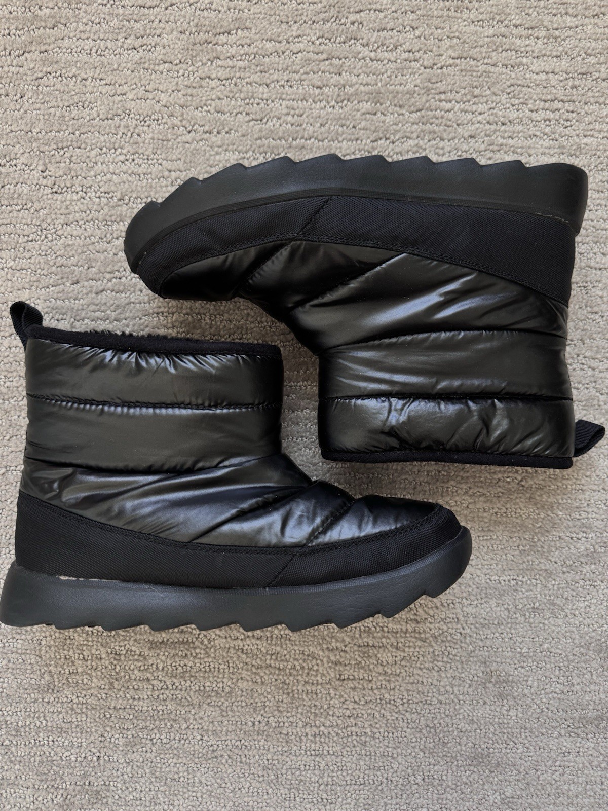 BOBS from Skechers Plush Foam Black Faux Fur Lined Ankle Snow Boots US 8