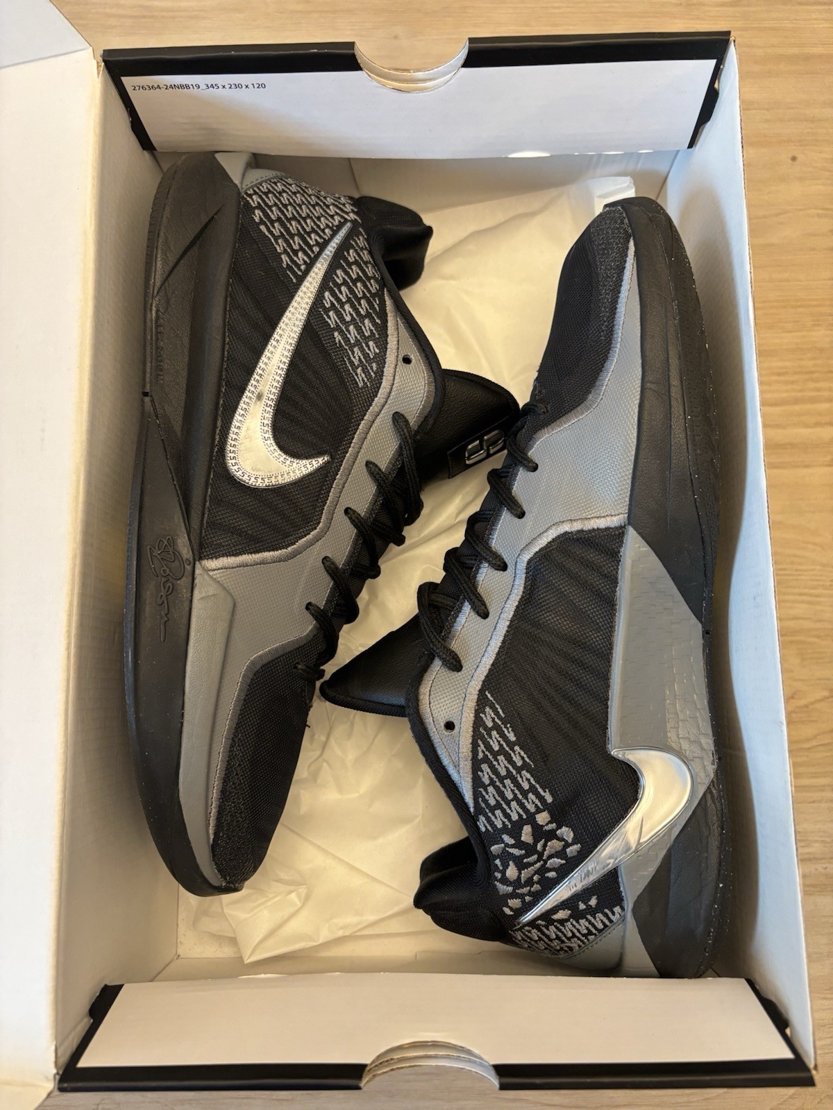 Nike Sabrina 2 Mirrored Black Silver Authentic FQ2174 001 Mens 9.5 Womens 11