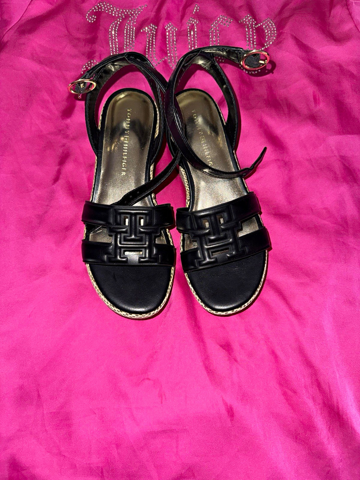 Tommy Hilfiger Women’s 6.5 Black Logo Strappy Wedge Sandals Ankle Buckle