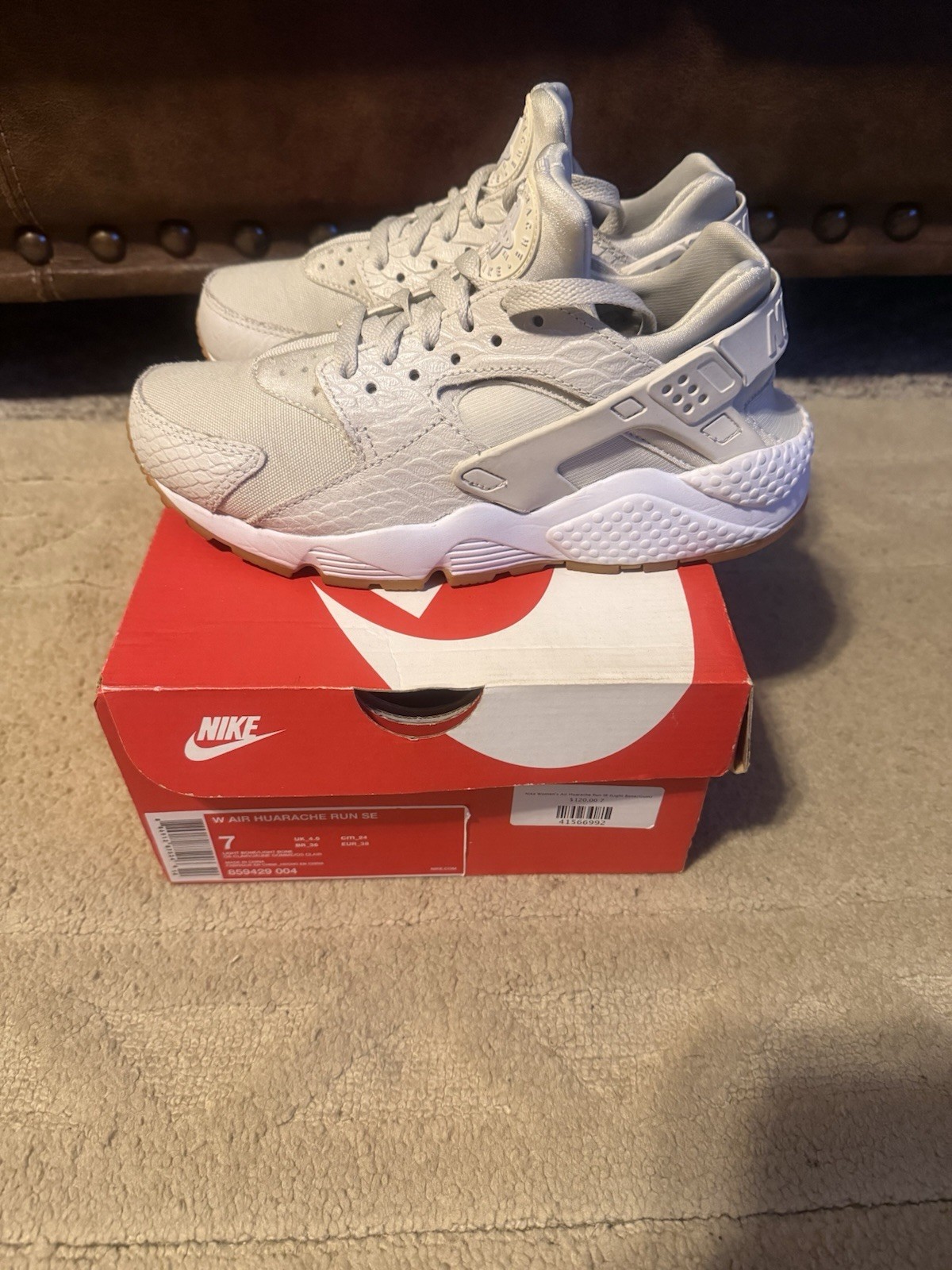 Nike Air Huarache Run SE Light Bone Gray/White Low Top Men’s Sneakers 859429-004