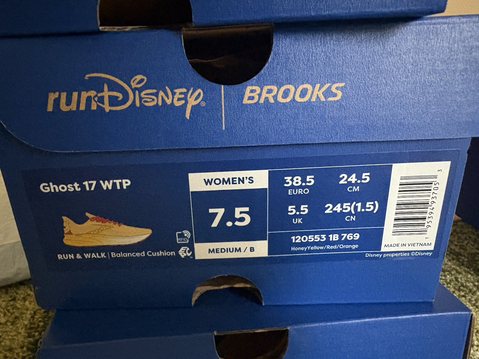 Brooks x Disney Winnie The Pooh Ghost 17 WTP – Size 7.5 Women – Normal Width