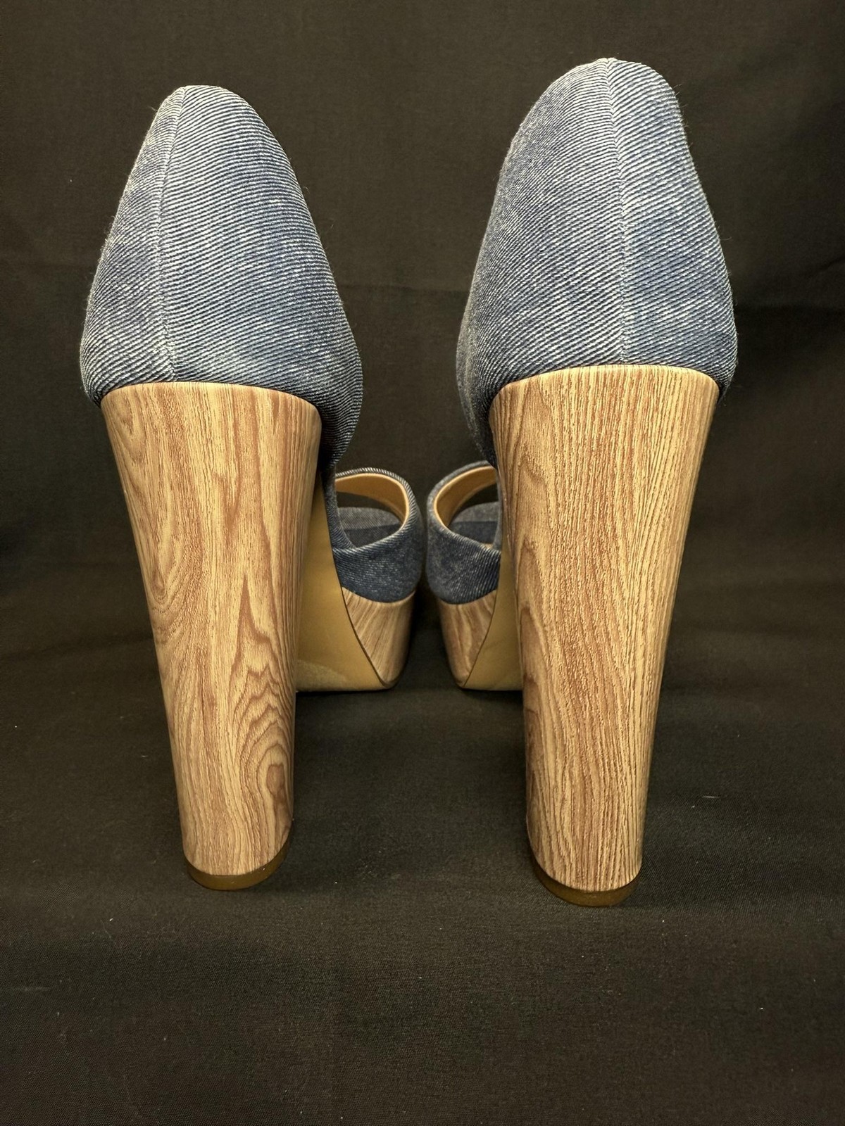 ShoeDazzle Charli Shoes Womens Size 7.5 Platform Heels Pumps Recycled Chambray