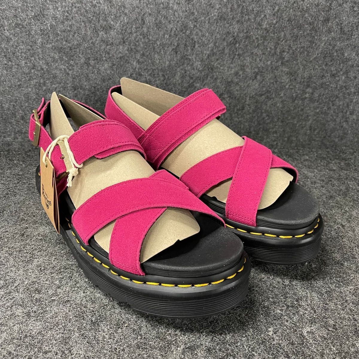 DR. MARTENS Voss II Suede Sandals Women’s Size 9 Fuchsia Pink 41352650