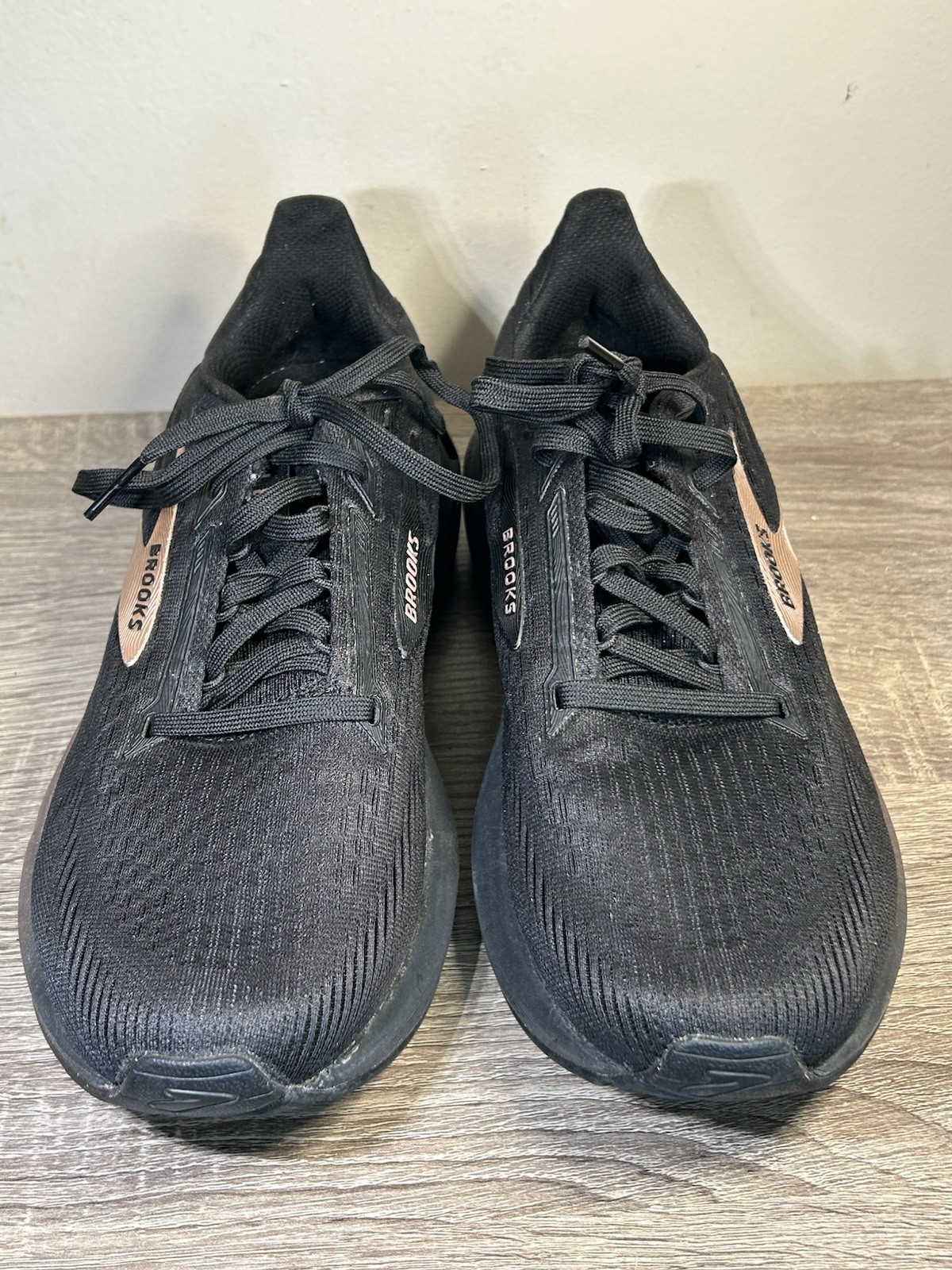 Brooks Revel 8 Women’s Size 7.5 Athletic Shoes Sneakers – EXCELLENT – Fast Ship