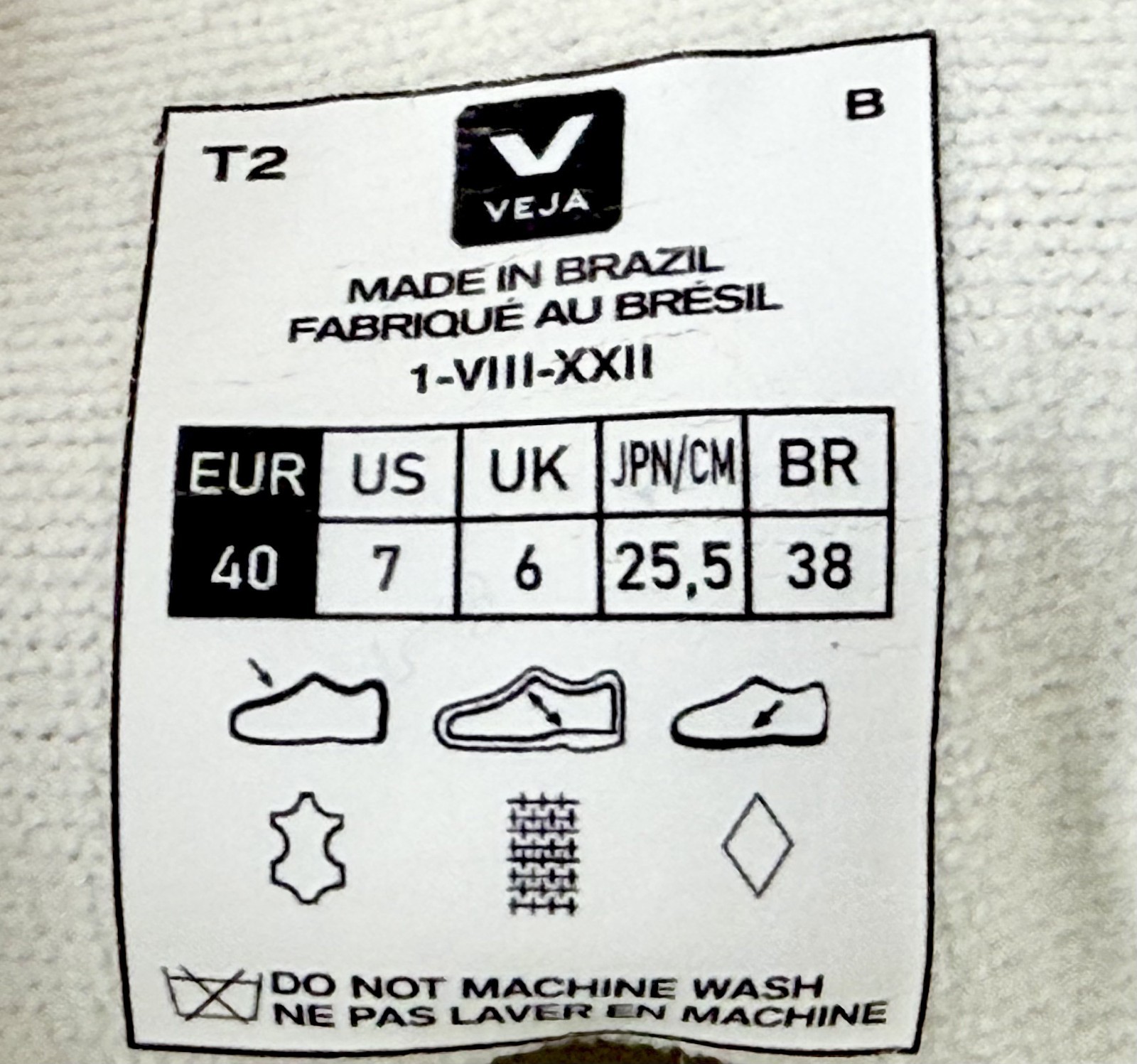 Veja Esplar White Leather Sneakers – Women’s Size 9 – Men’s Size 7 – EU 40