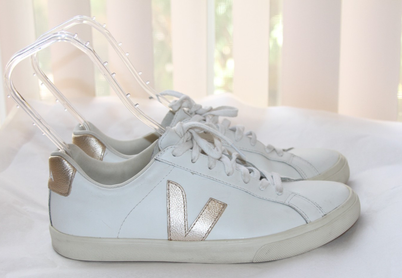 Veja T2 Esplar Leather Trainers Gold White Women’s Sneakers Sz 11