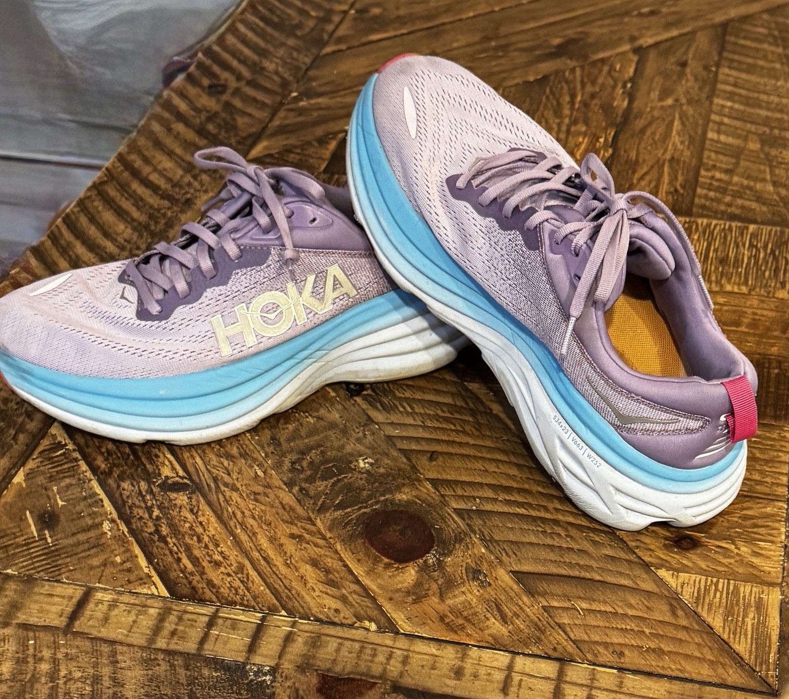 Size 9.5 – Hoka One One HOKA Bondi 8 Chalk Violet