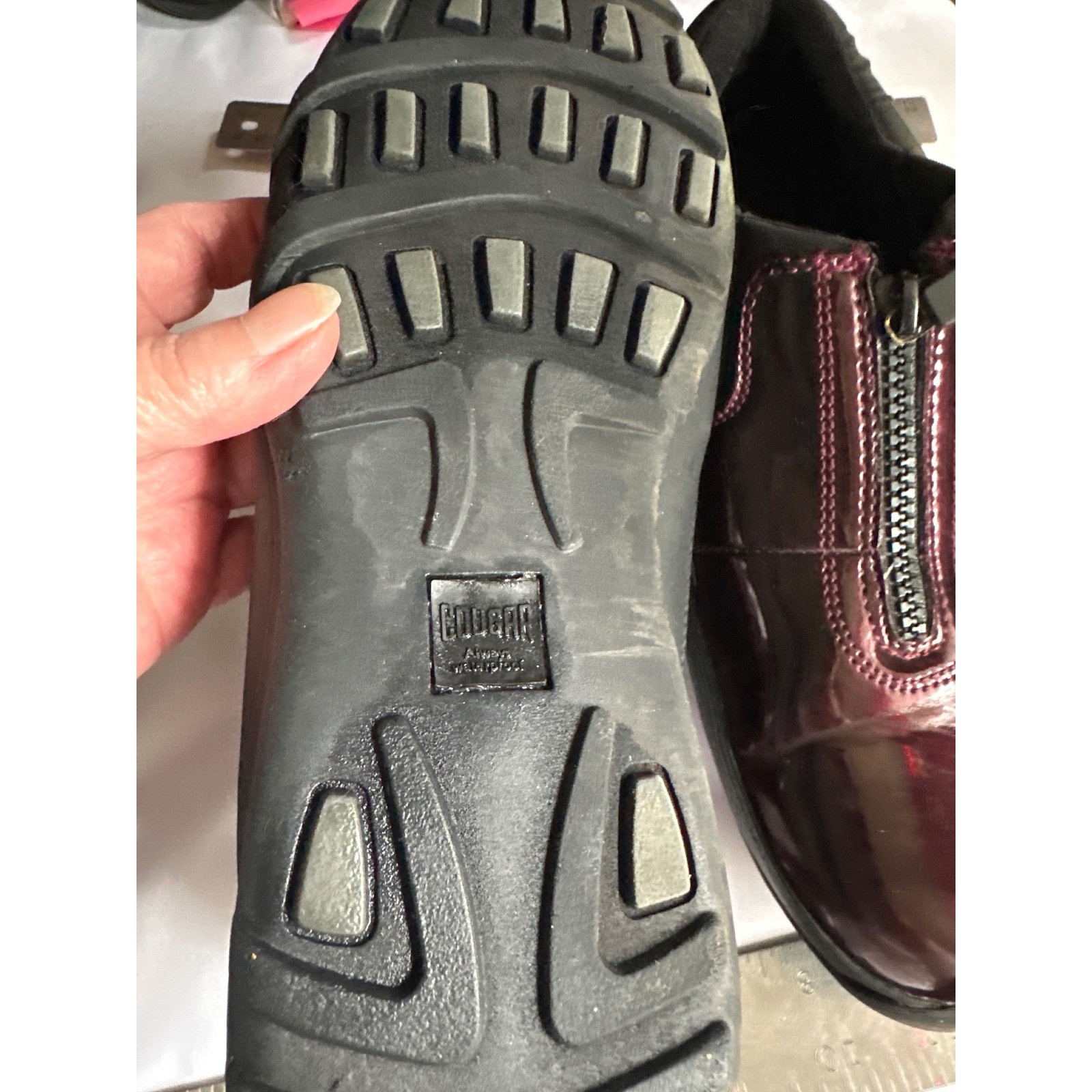 Cougar Howdoo Burgundy Patent Waterproof Front Zip Ankle Boots Womens 10M