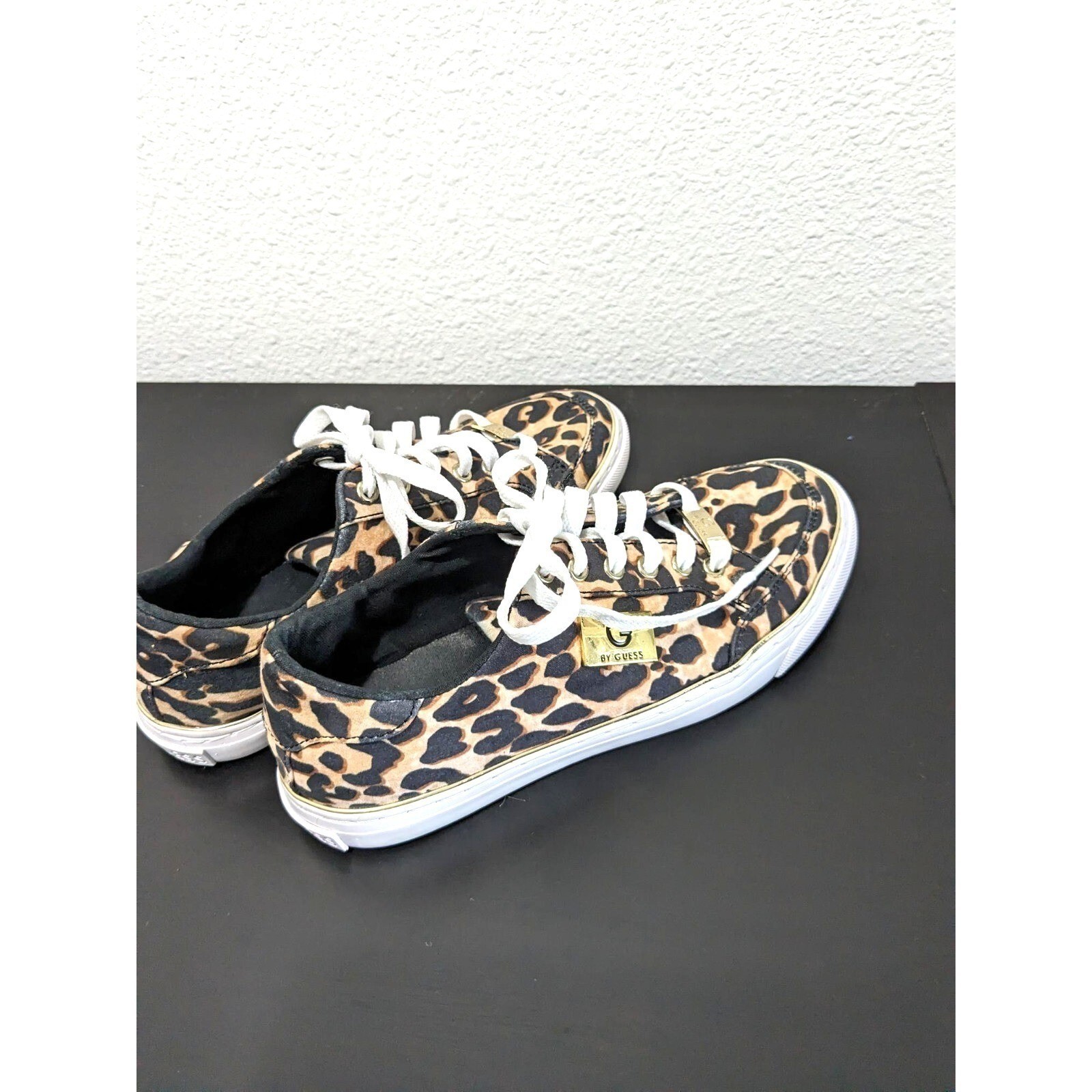 G by Guess Leopard Print Sneakers Womens 5.5M Casual Fashion Lace-Up Shoes