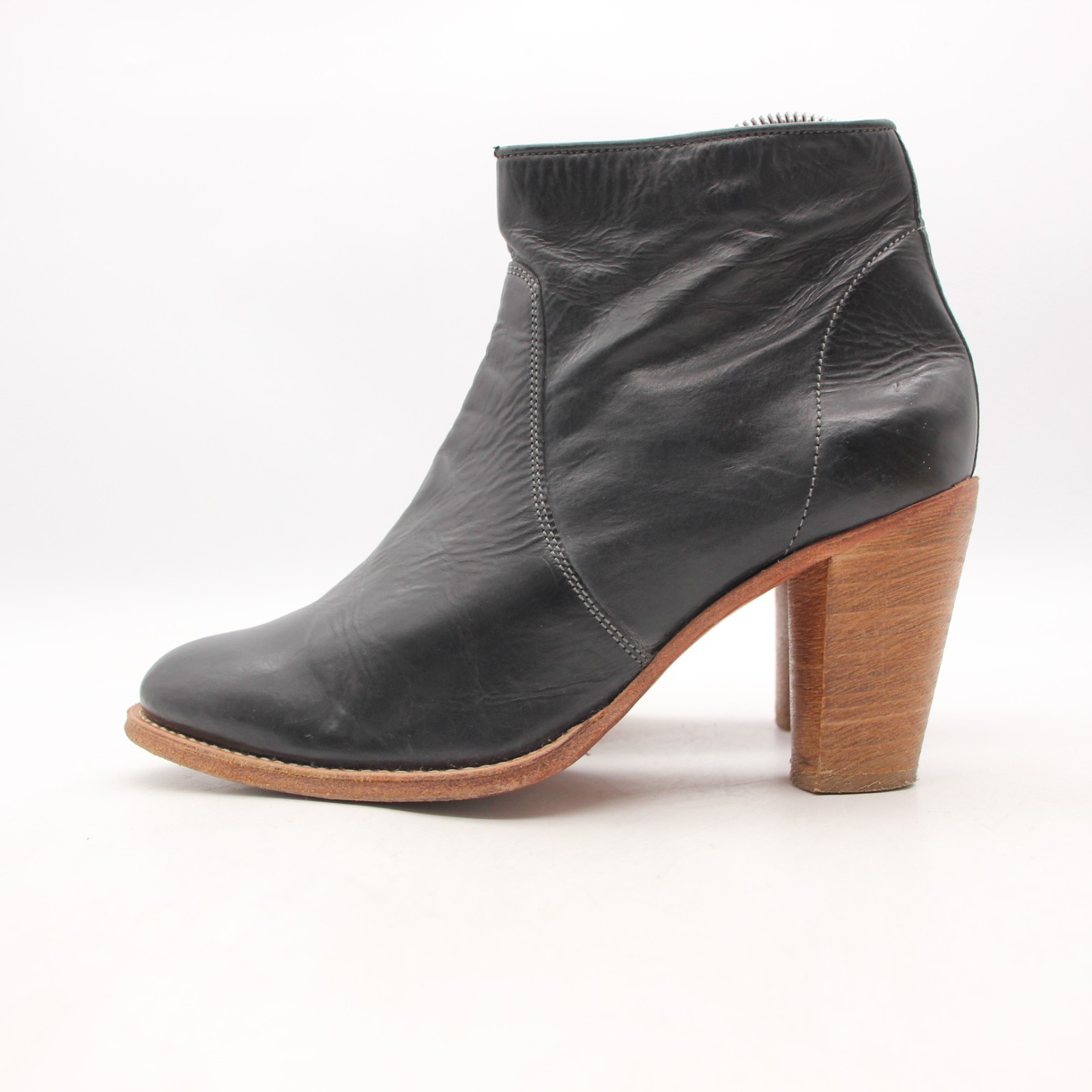 N.D.C. Made by Hand Women’s Size EU 37 Black Leather Heeled Ankle Zip Boots