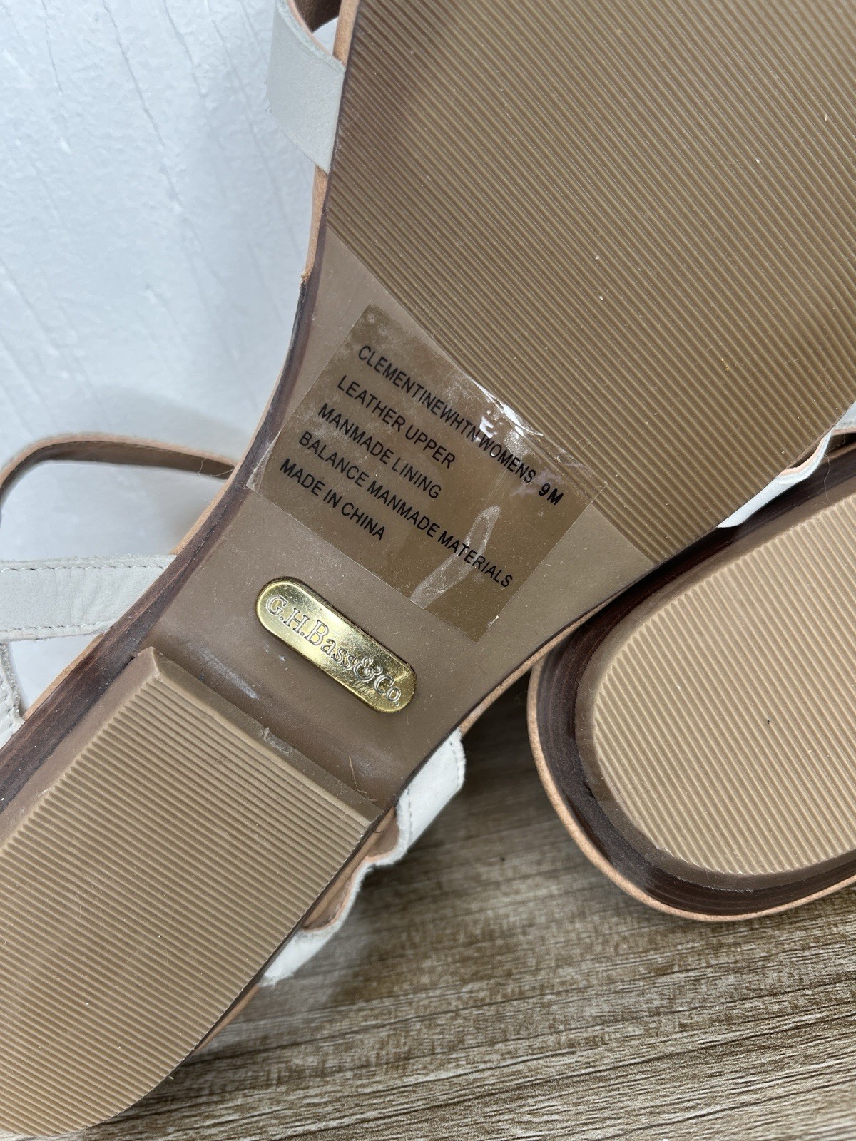 G.H. Bass & Co. Women’s White Leather Strappy Ankle Strap Buckle Sandals 9