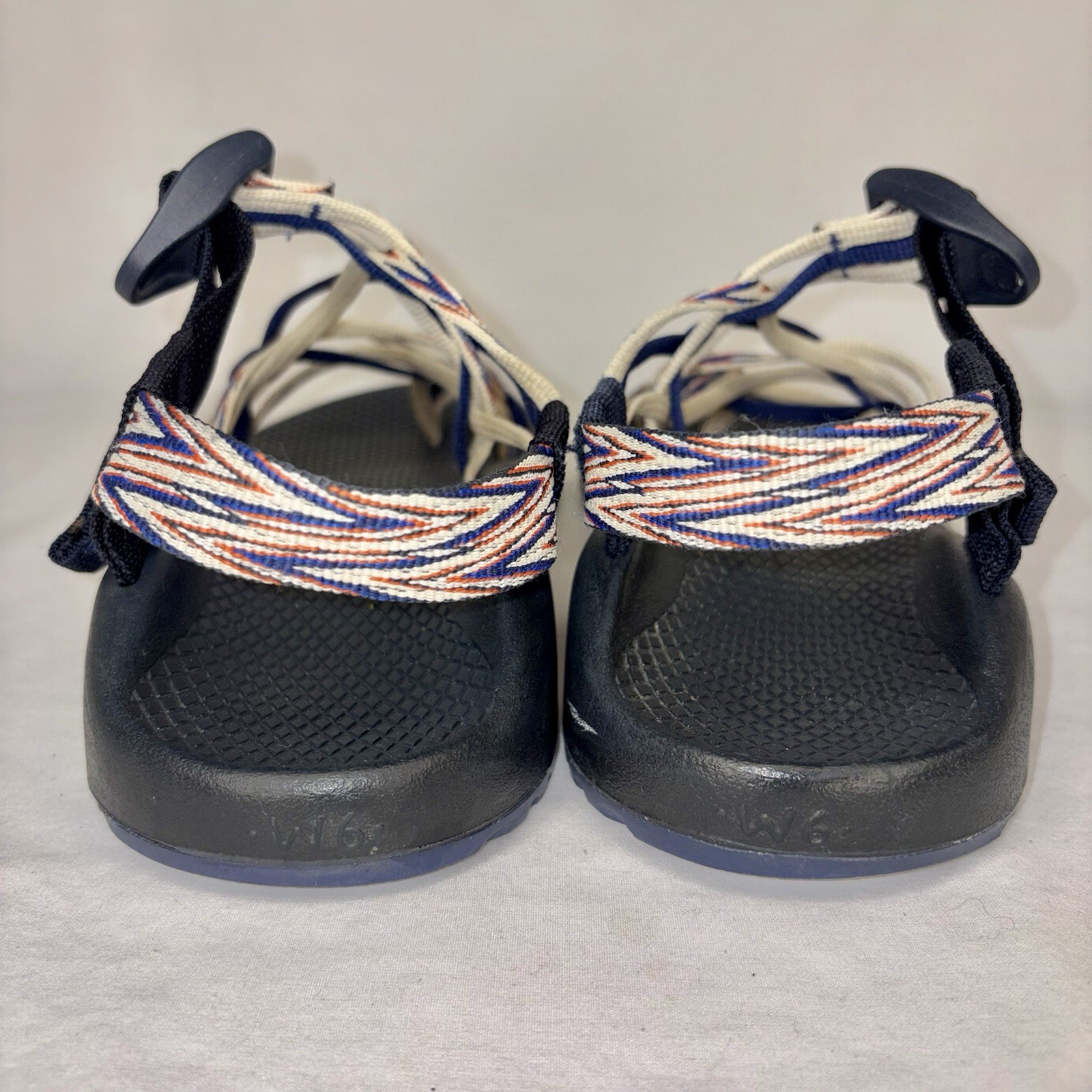 Chaco Classic Womens Sandals 6 US Red White Blue Beach Outdoor Strappy