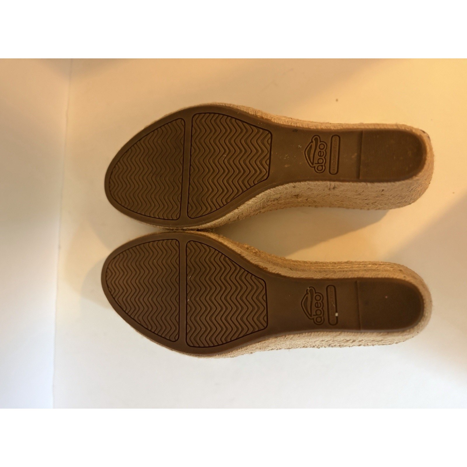 Abeo Dahlia Leather Metallic Beige Espadrille Wedge Sandal Bio System Size 9