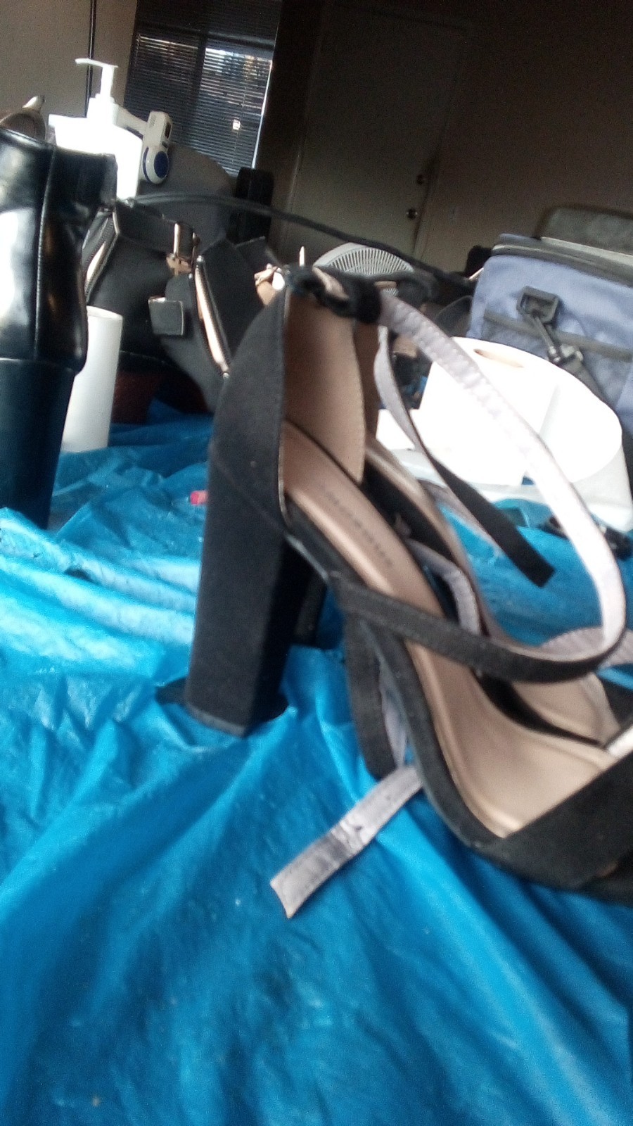 GLAMOROUS Women’s Black Suede Strappy Open Toe Ankle Strap Sandals Buckle 9