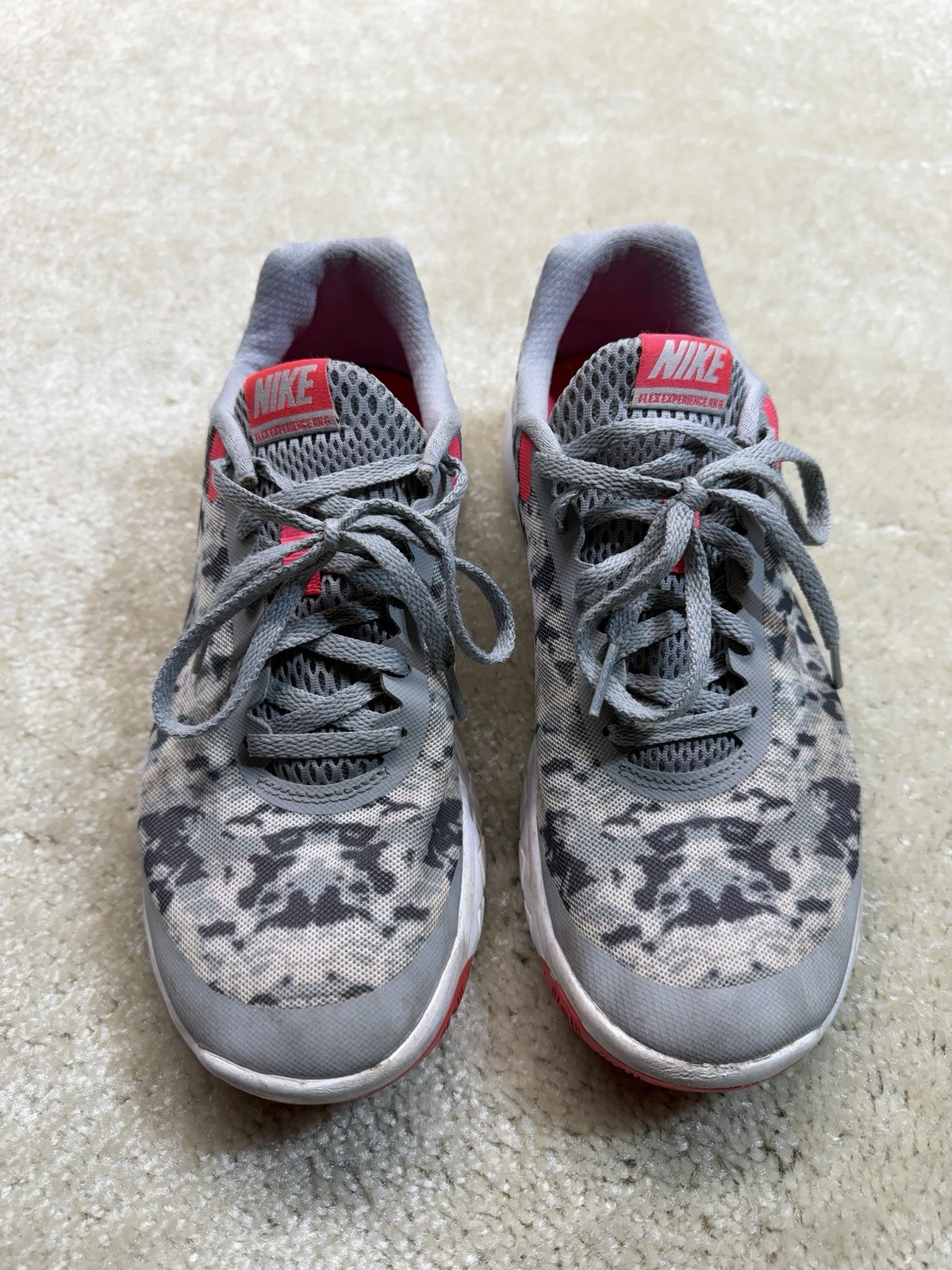 Nike Flex Experience RN 6 Running Shoes Womens 8.5 Gray Camo Athletic