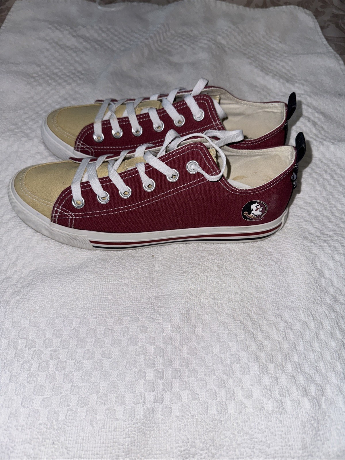 Skicks Florida State Seminoles Low Top Shoes Sneakers Women 8m