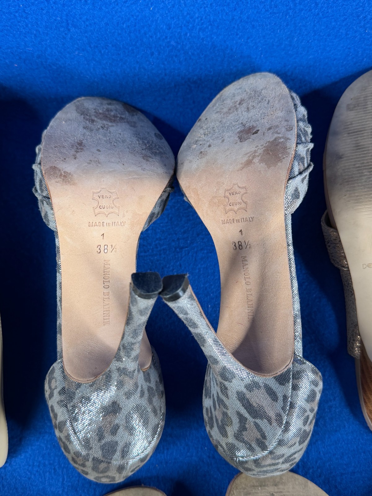 SIZE 8-8 1/2 LOT OF 8 PAIRS OF WOMENS SHOES INCLUDING DIOR & OTHER BRANDS