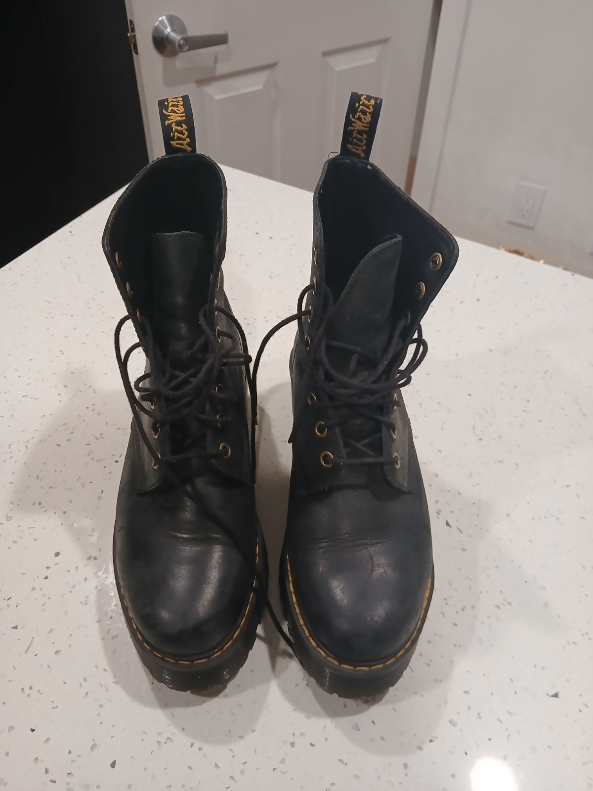 Dr. Martens Jadon Platform Leather Women’s Boot – Black Sz 8