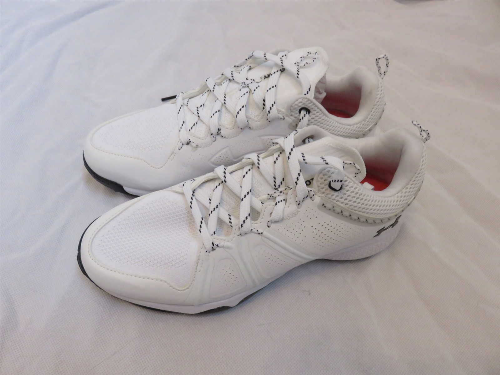 Under Armour Women’s Glory Lacrosse Turf Shoes size 8 Brand new