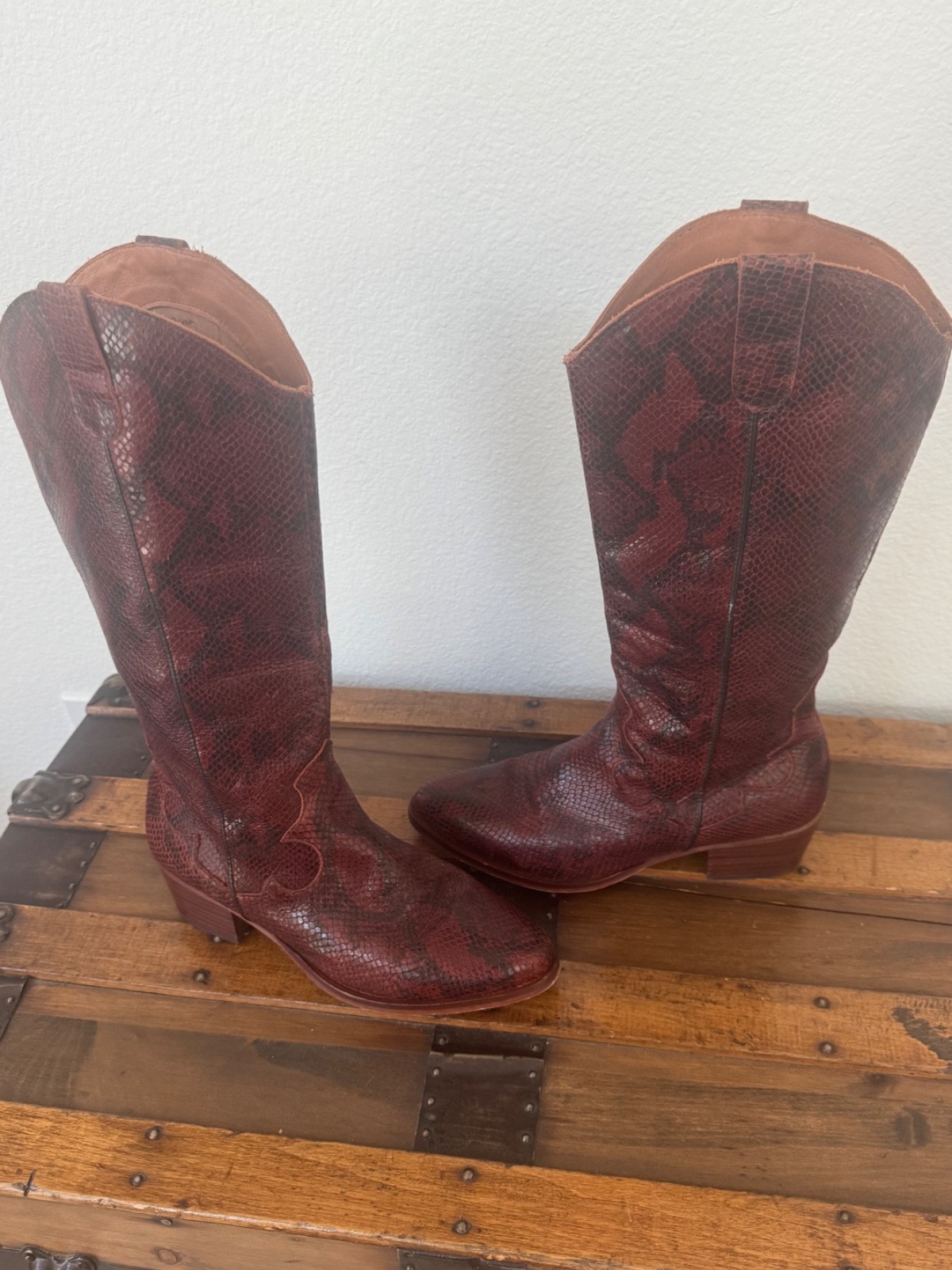 Schmoove Allegra Snakeskin Reddish Brown Western Boots Size 8 1/2
