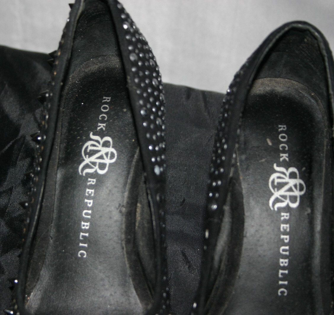 Rock Republic Women’s Stilettos Black High Heels With Metallic Rhinestones/Spike