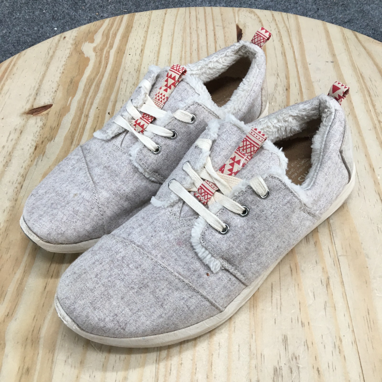Toms Shoes Womens 9 Del Rey Sneakers Gray Casual Lace Up Comfort Low Top Flats