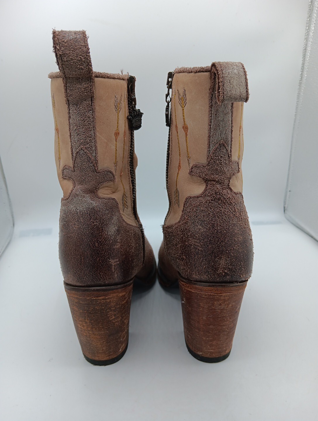 Womens Junk Gypsy By Lane Heeled Distressed Leather Boots Size 7
