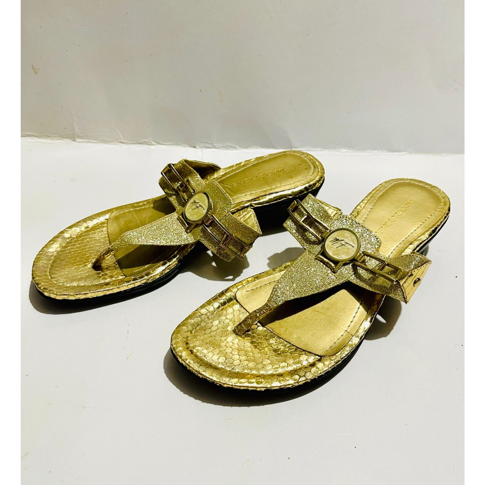 Marc fisher gold sandals Y2K summer beach resort wear feminine casual women 8.5