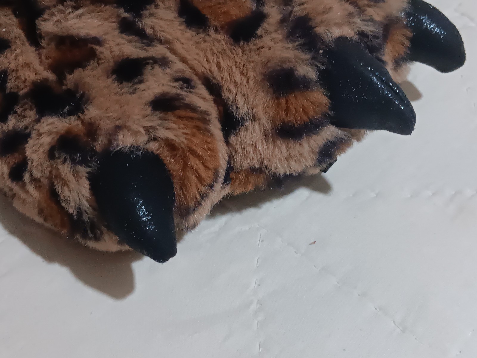 Fluffy Leopard Slippers Size 7-8, Novelty, Costume