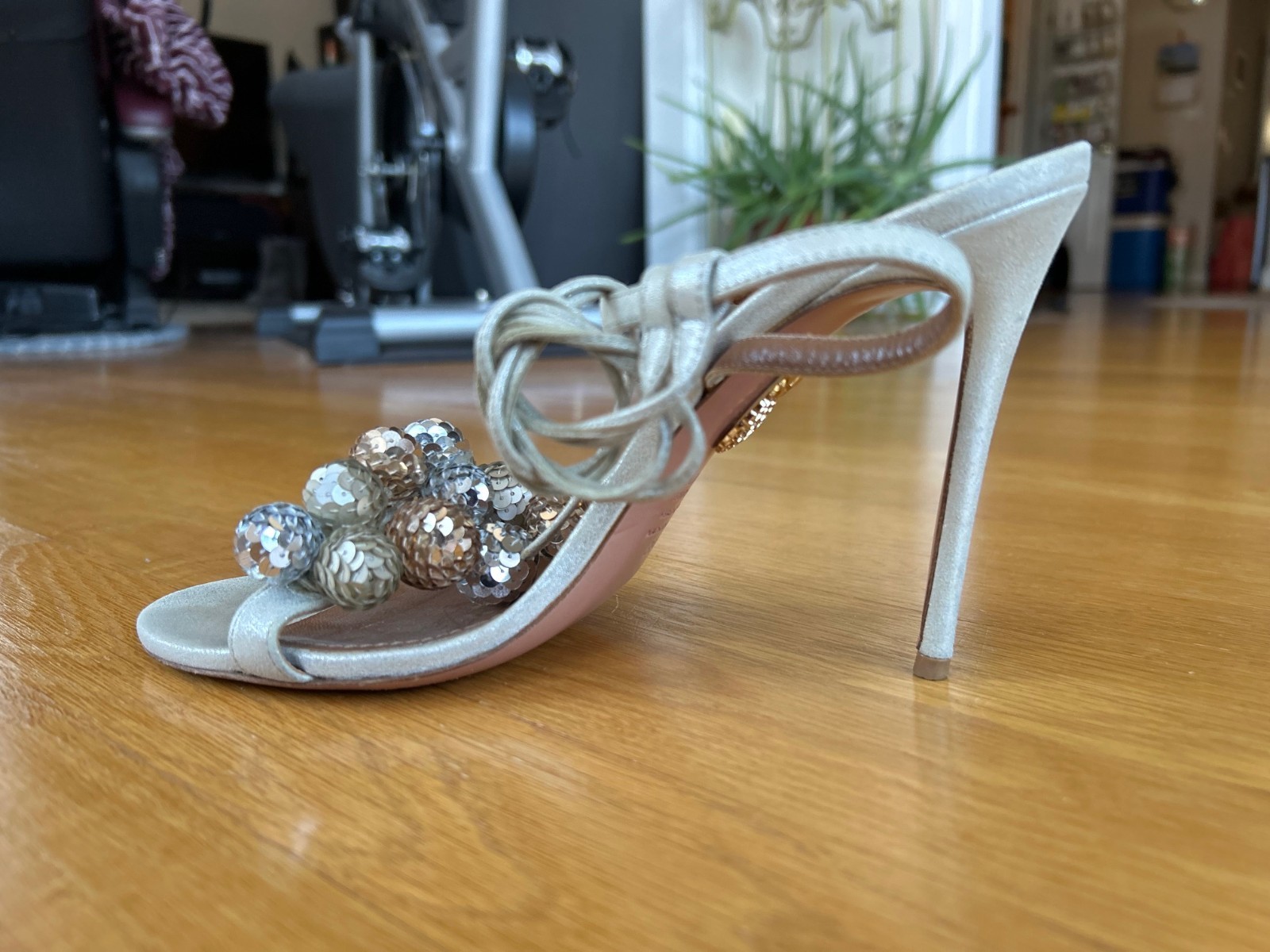 AQUAZZURA Metallic & Nude Disco Thing Suede Sequined Pom-Pom Sandals IT 39 Good