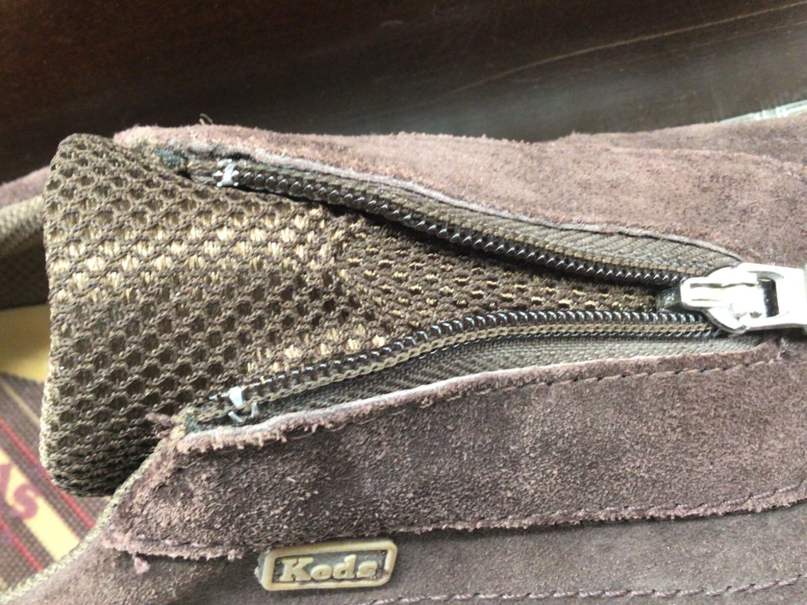 KEDS Womens Expresso Brown Suede Zip Front Shoes Slip On Size 9.5