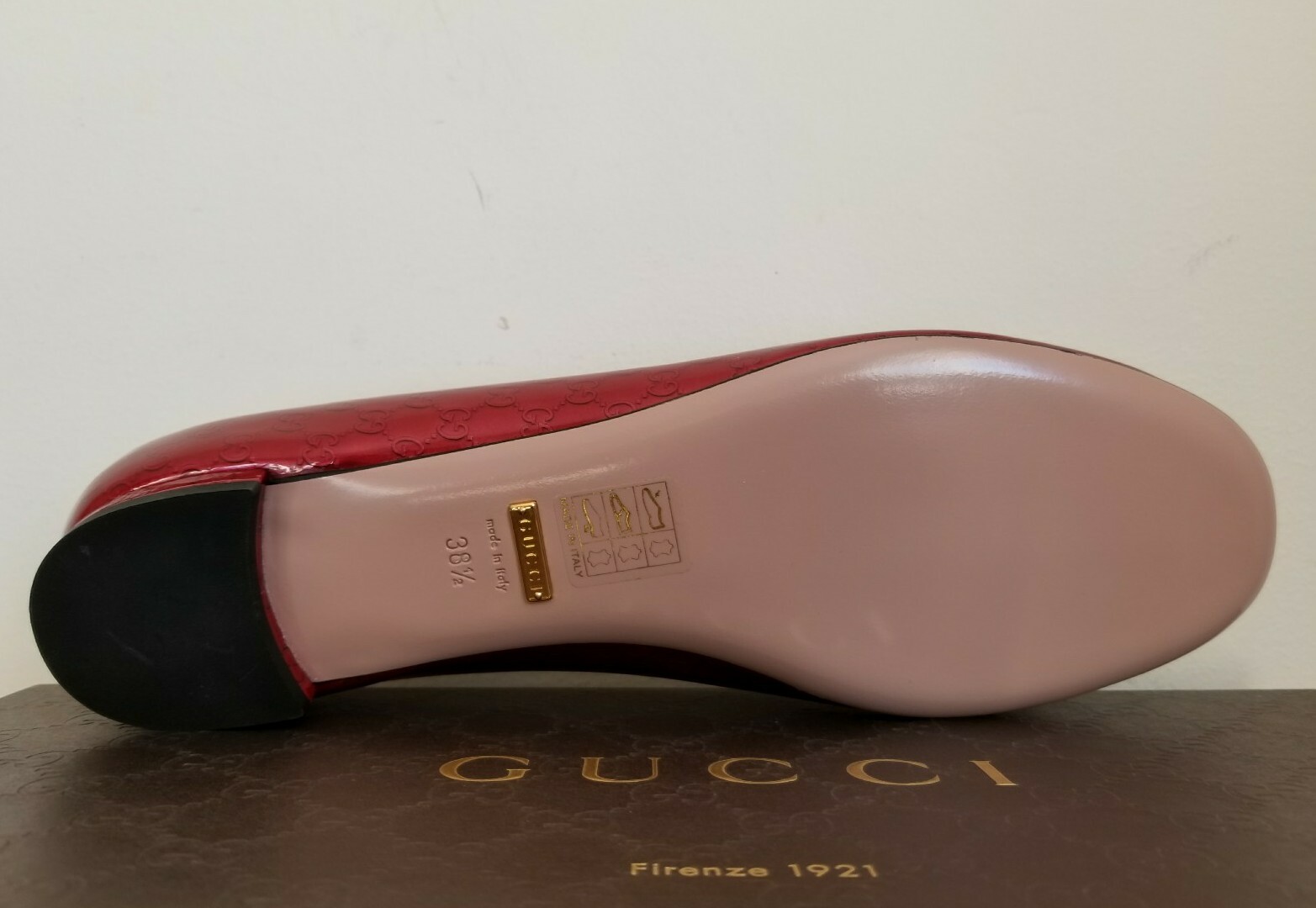 GUCCI JOLENE MICROGUCCISSIMA LOGO GOLD HORSEBIT FLATS EU 38.5 I LOVE SHOES