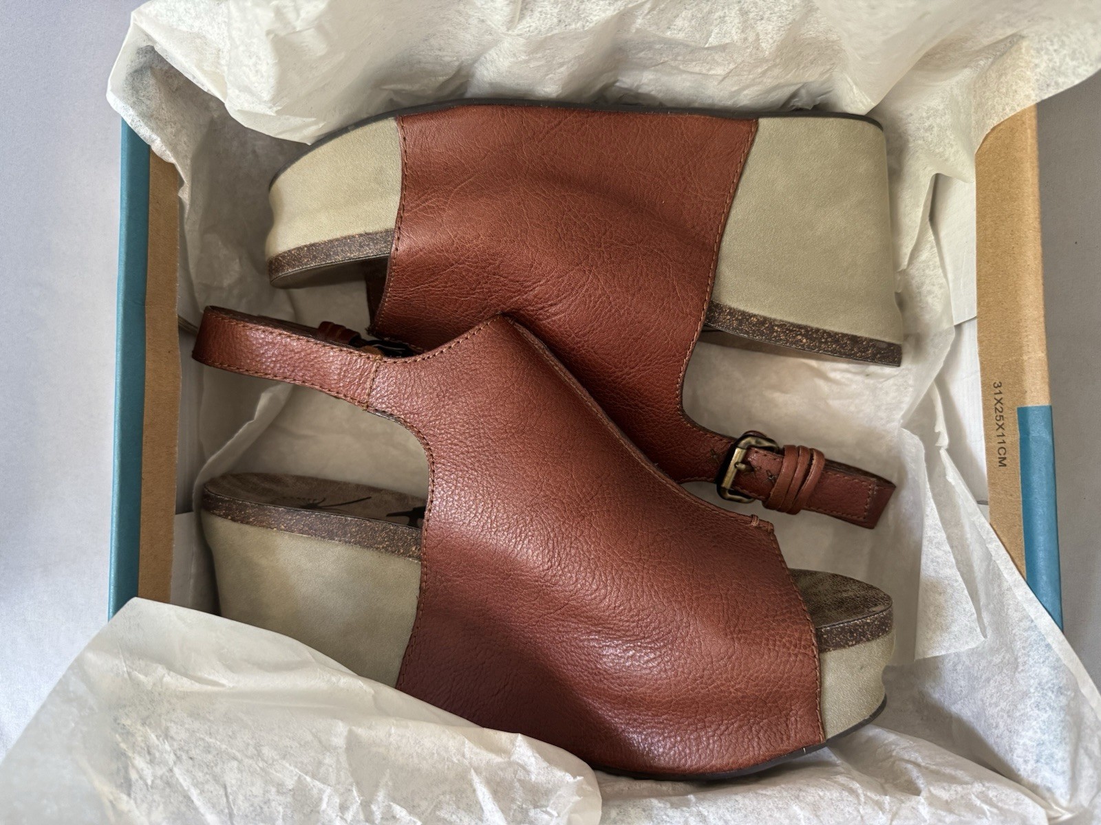 OTBT Jaunt Brown Leather Platform Wedge Sandals Womens Size 10 Box EUC
