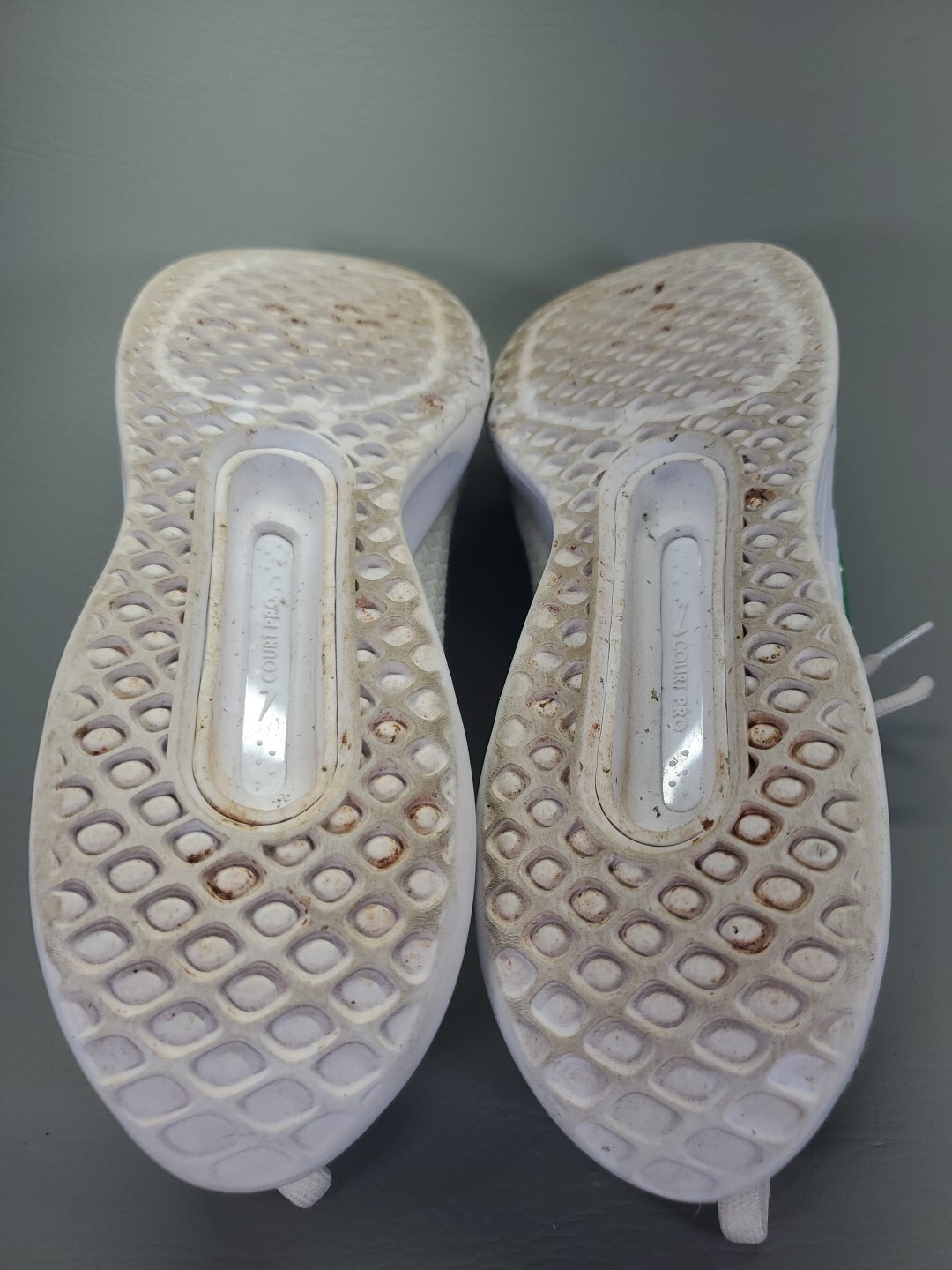 Nike Court Air Zoom Pro 8mm Womens 9.5 Off White Green Tennis Shoes DV3285-103