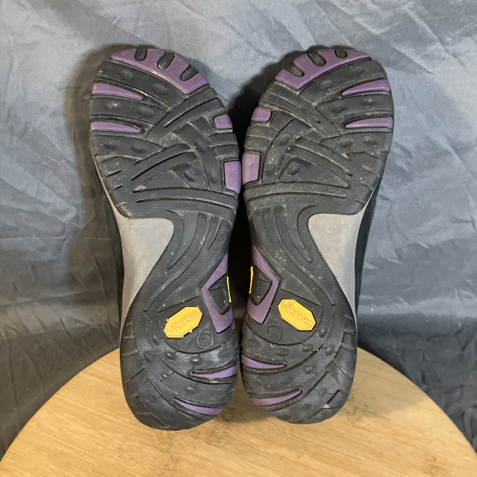 Dansko Patti Shoes Womens 7/38 Black Leather Casual Waterproof Hiking Sneakers