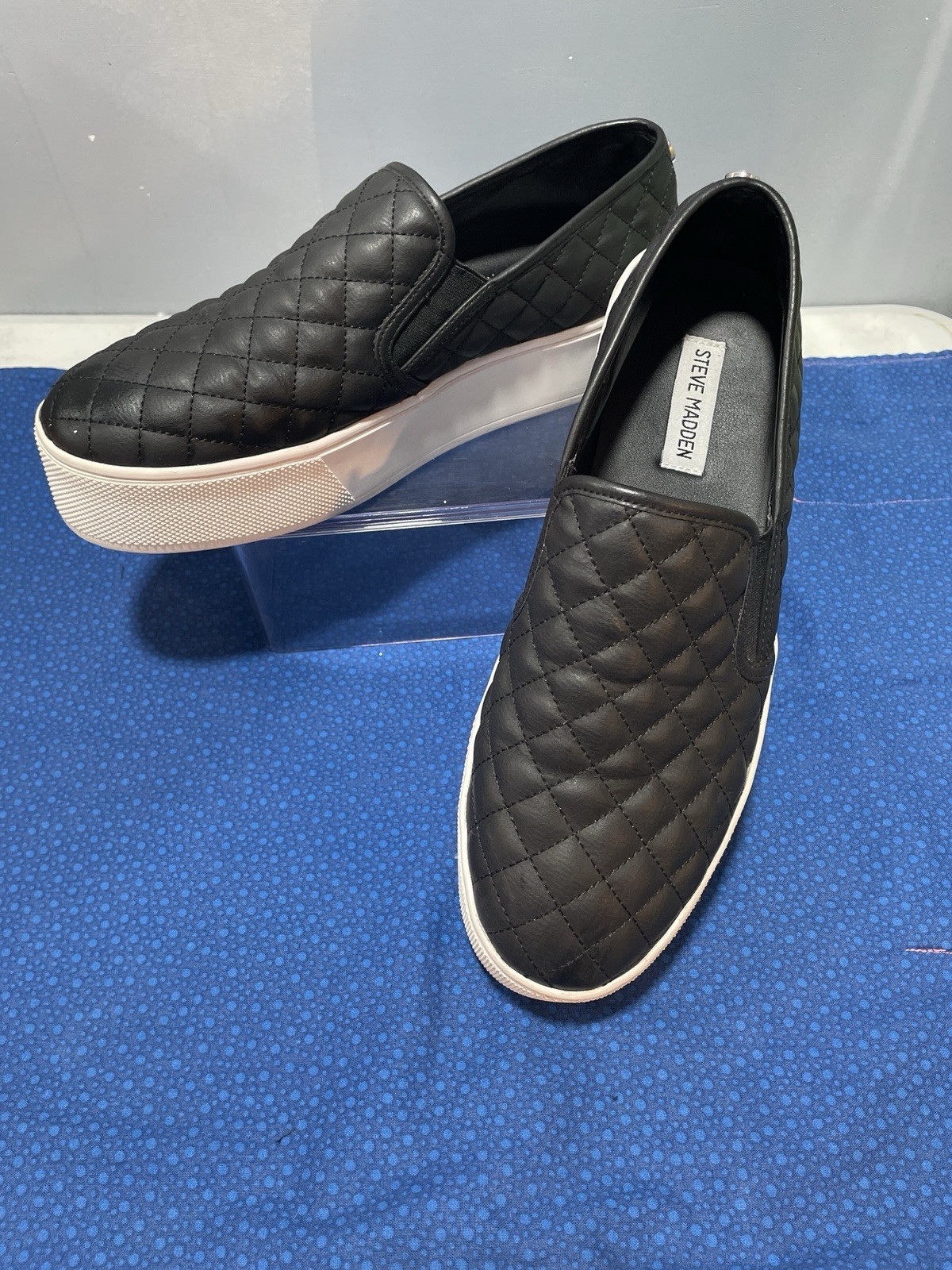 Steve Madden Women’s Quilted Slip-On Low Top Sneakers Black/White ECENTRCQP