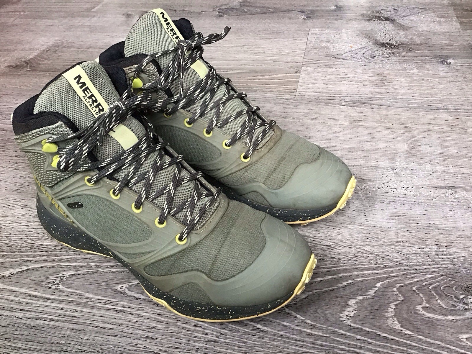 Merrell Altalight High Top US Women’s Size 8.5 Hiking Boot Waterproof J034000